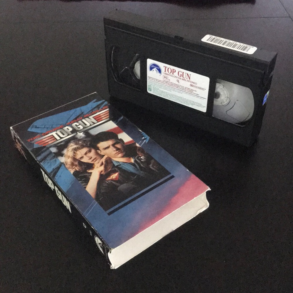 TOP GUN VHS. - Picture 8 of 11